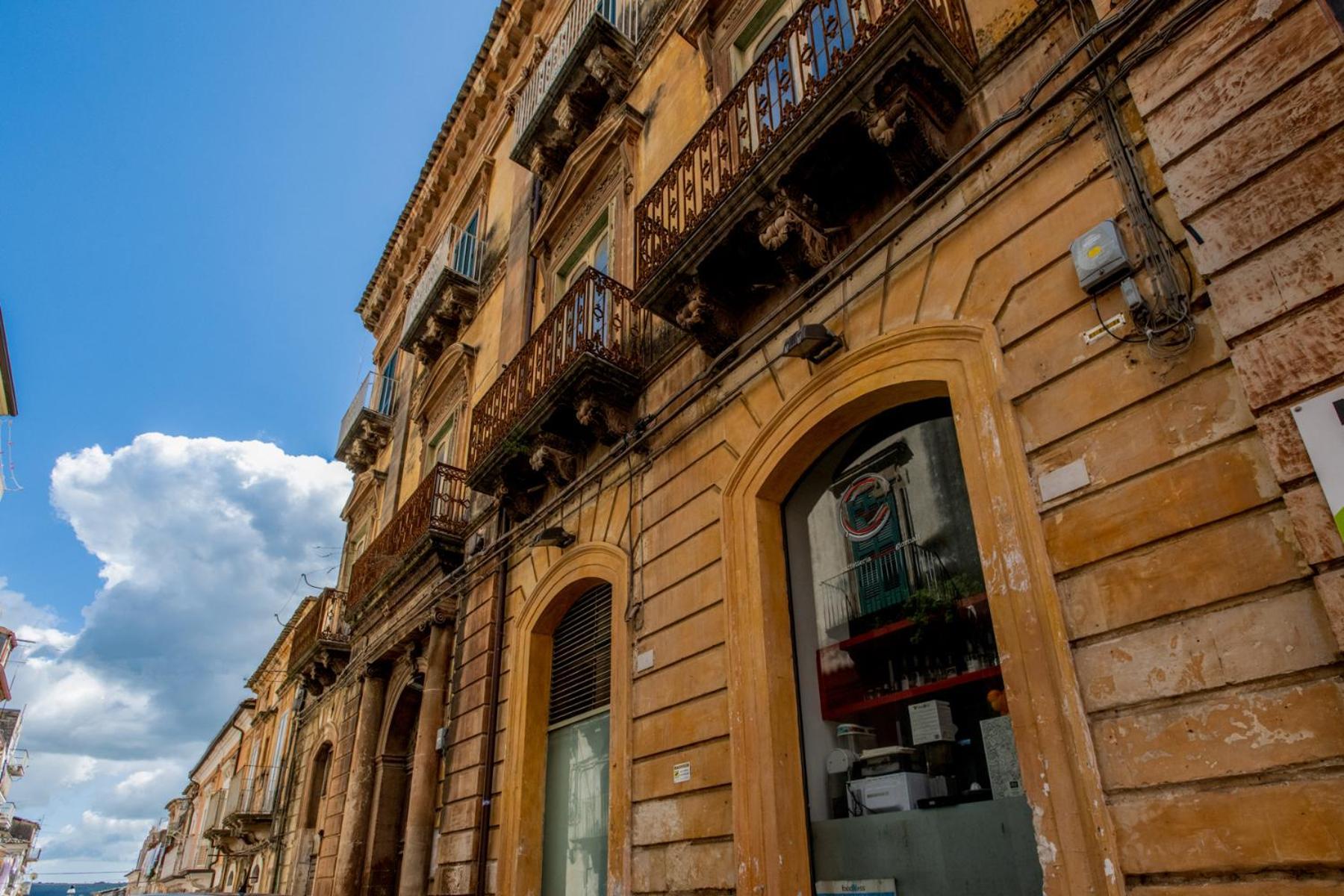 Palazzo D'Arte - Luxury Home - Ragusa Centro Bagian luar foto